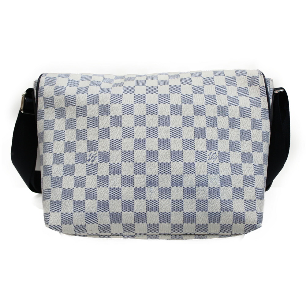 Louis Vuitton Match Azure Messenger Bag Point